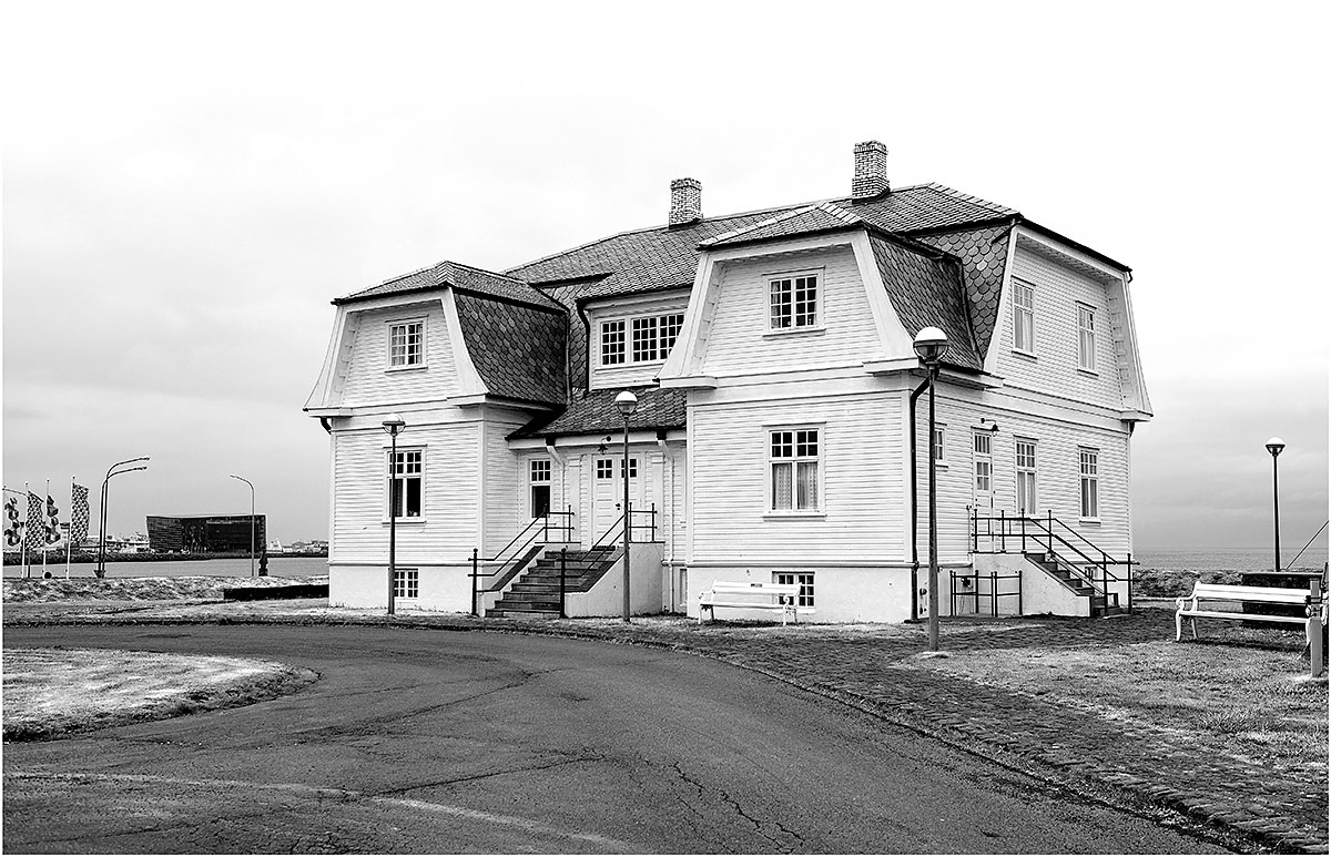 Hofdi-huis, Reykjavik (vooral bekend van de topontmoeting tussen presidenten Reagan en Gorbatsjov in 1986)